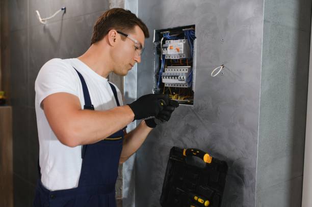 Best Local Electrician Companies  in Riverton, WY